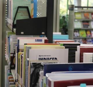 Current Students Hero Images Library LRC